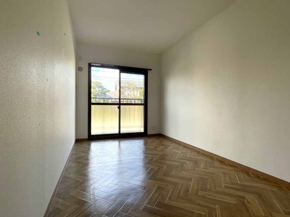 北側　７帖洋室。