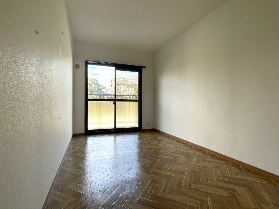 北側　７帖洋室。