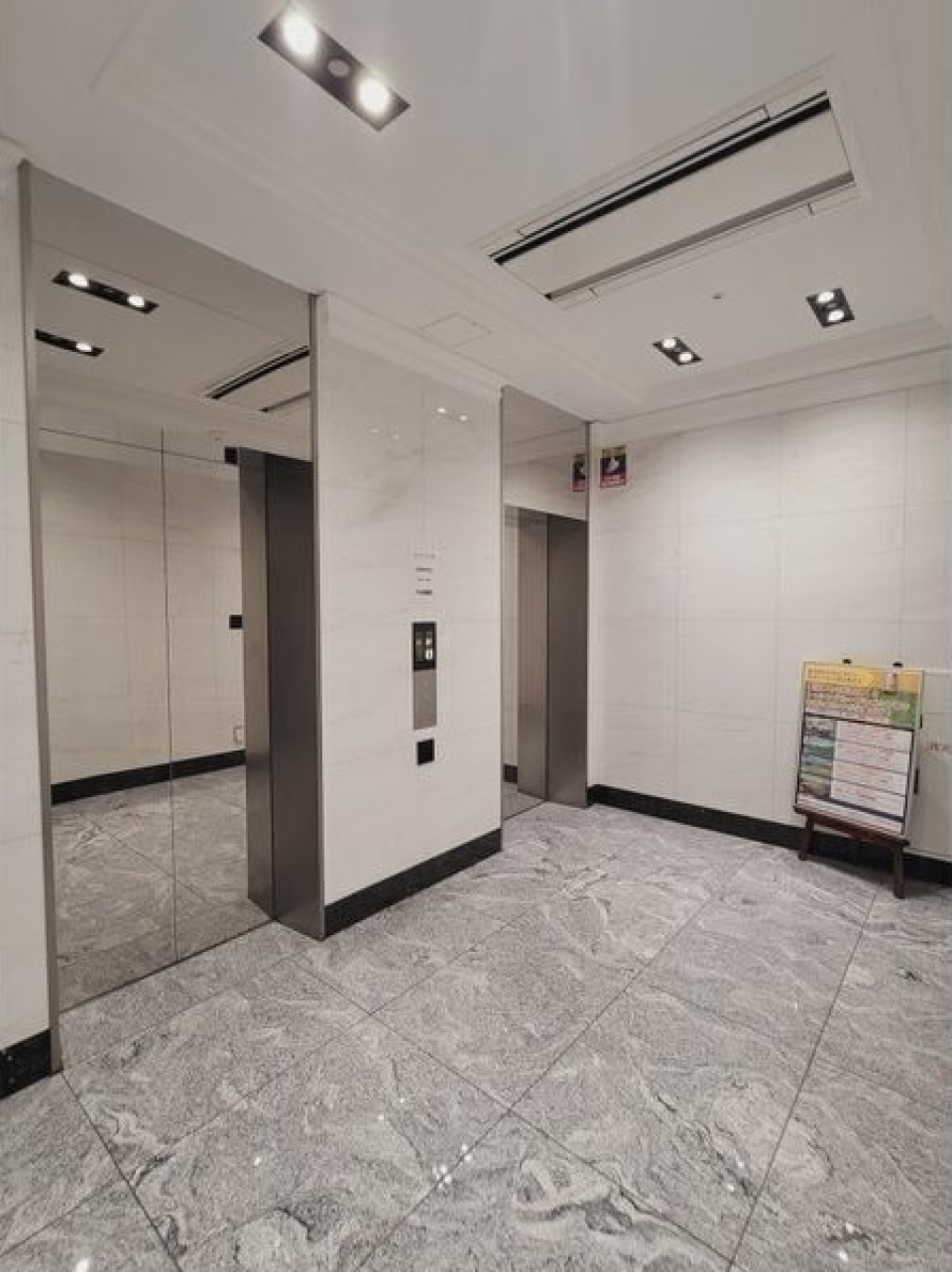 エレベーターは2基。 ※画像はイメージです。