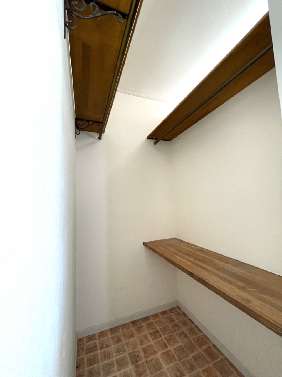 洗面の奥にはWIC