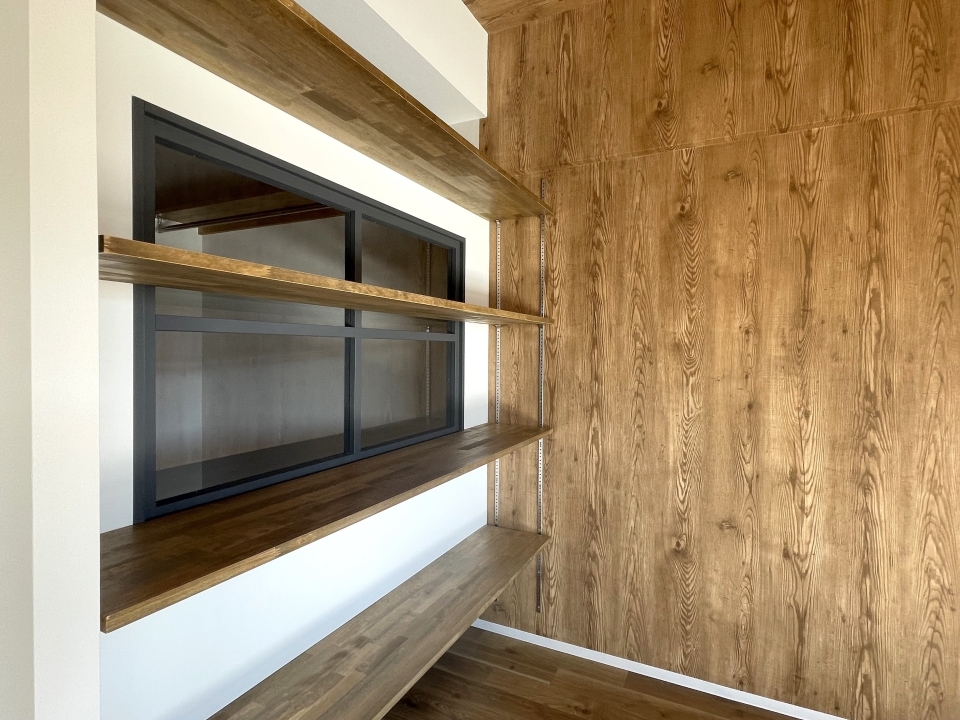 LDKには可動式の棚付き