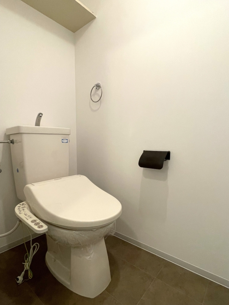 トイレ。棚付きです！