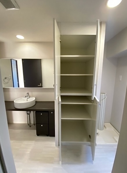 備え付けの収納もあり。　※画像はイメージです。