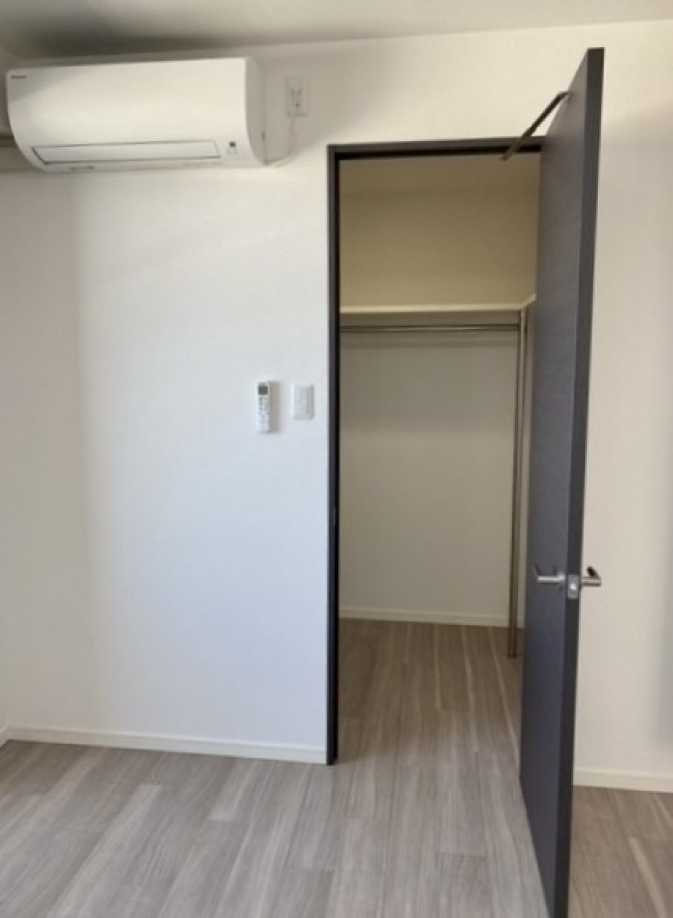 ちらり。収納もしっかりあります。　※画像はイメージです。