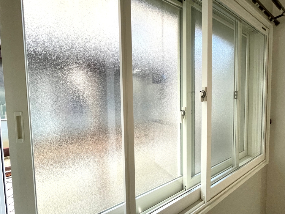 全室２重窓！！断熱・結露軽減・防音に効果的です。