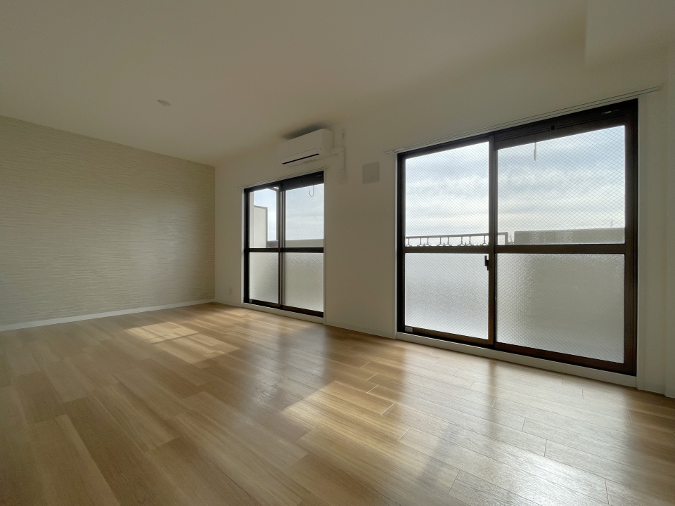 最上階の4階、南向きが嬉しいポイント。