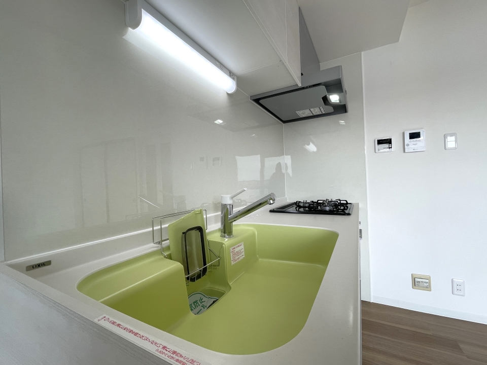 明るい黄緑色で料理も楽しくできます