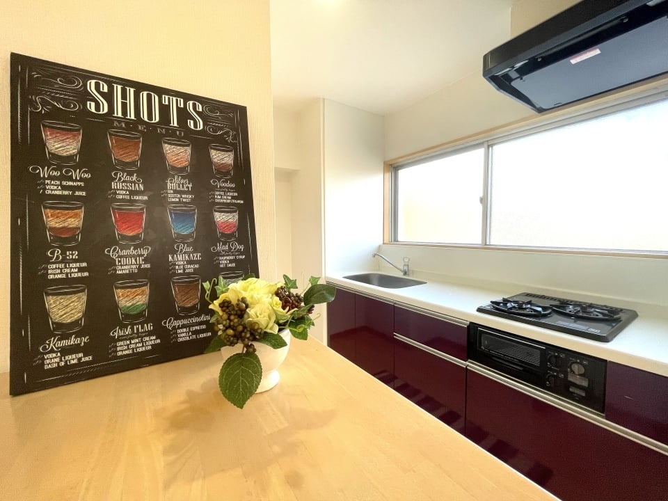 オシャレなバーの雰囲気が漂います。