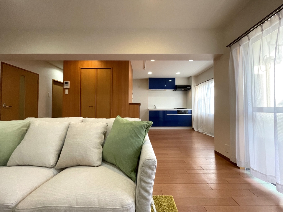 日当たりのいい15帖のリビング。