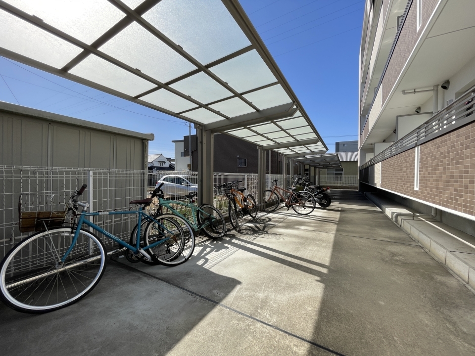 駐輪場、ひろーーい。