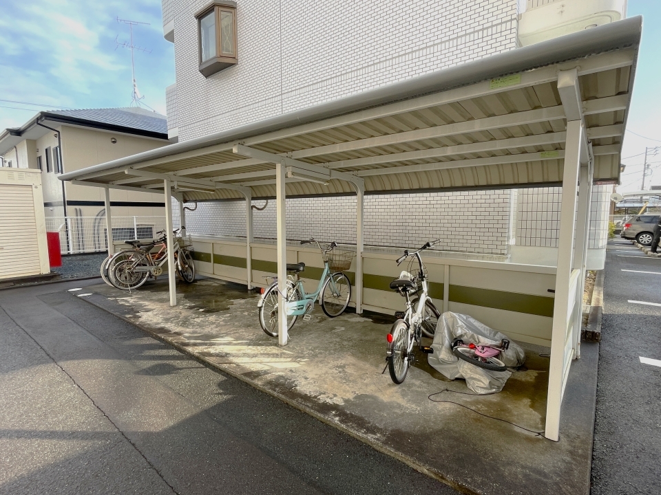 駐輪場。
