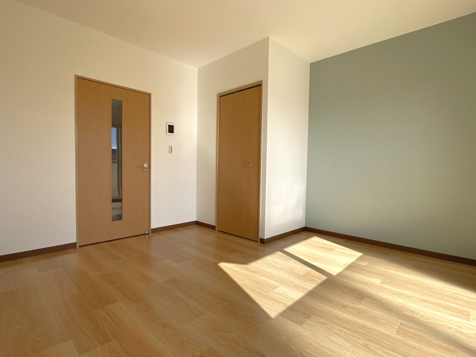 コンパクトなお部屋ですがクローゼット付きが嬉しいです