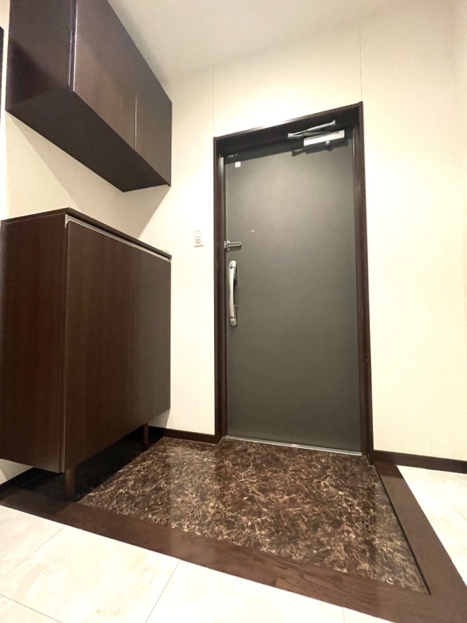 シューズボックス付きの立派な玄関！