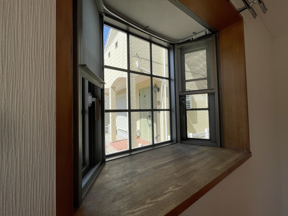 出窓が可愛い。