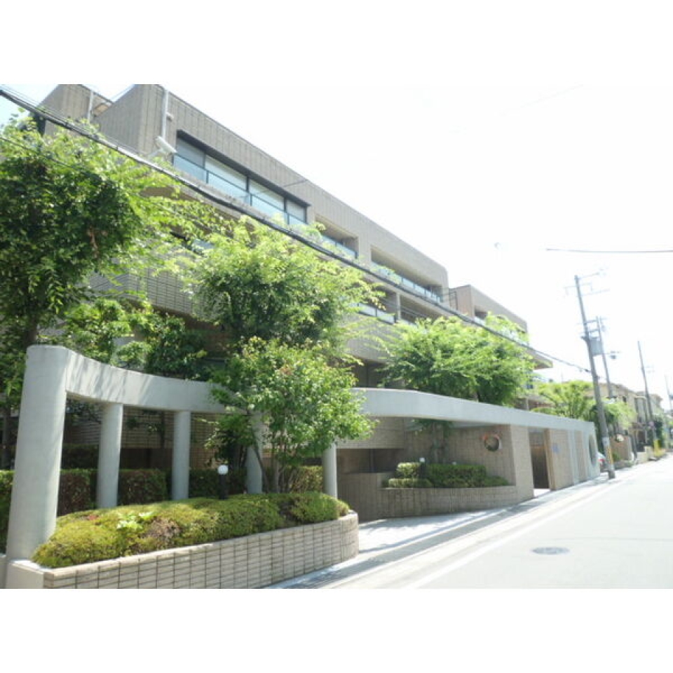 グリーンが映える外観。　※画像はイメージです。