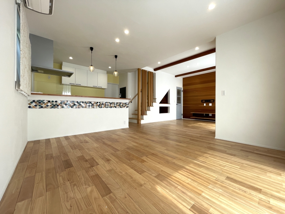 21帖の広さでまったりとくつろげます。