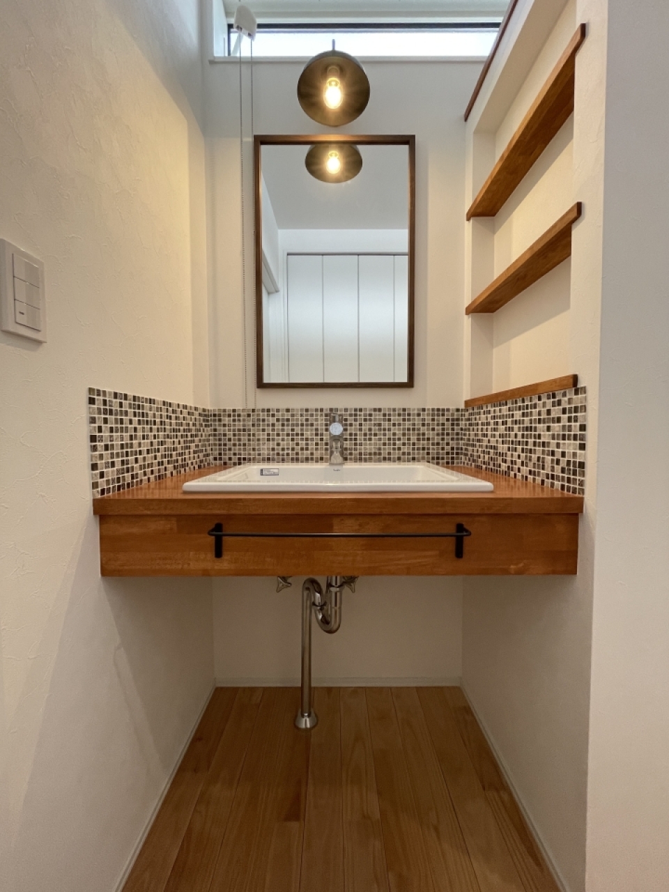 こんなオシャレな洗面台見たことない、、、！