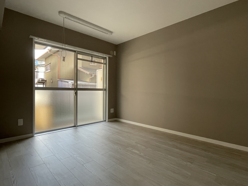 LDK隣の6帖の洋室