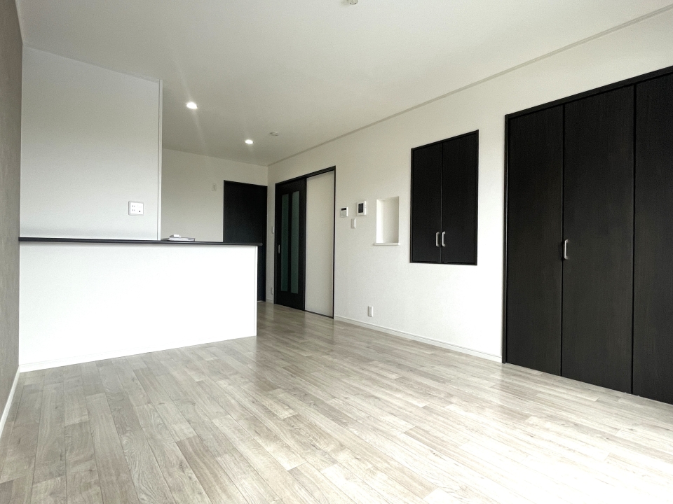 2Fに上がれば広々LDK！