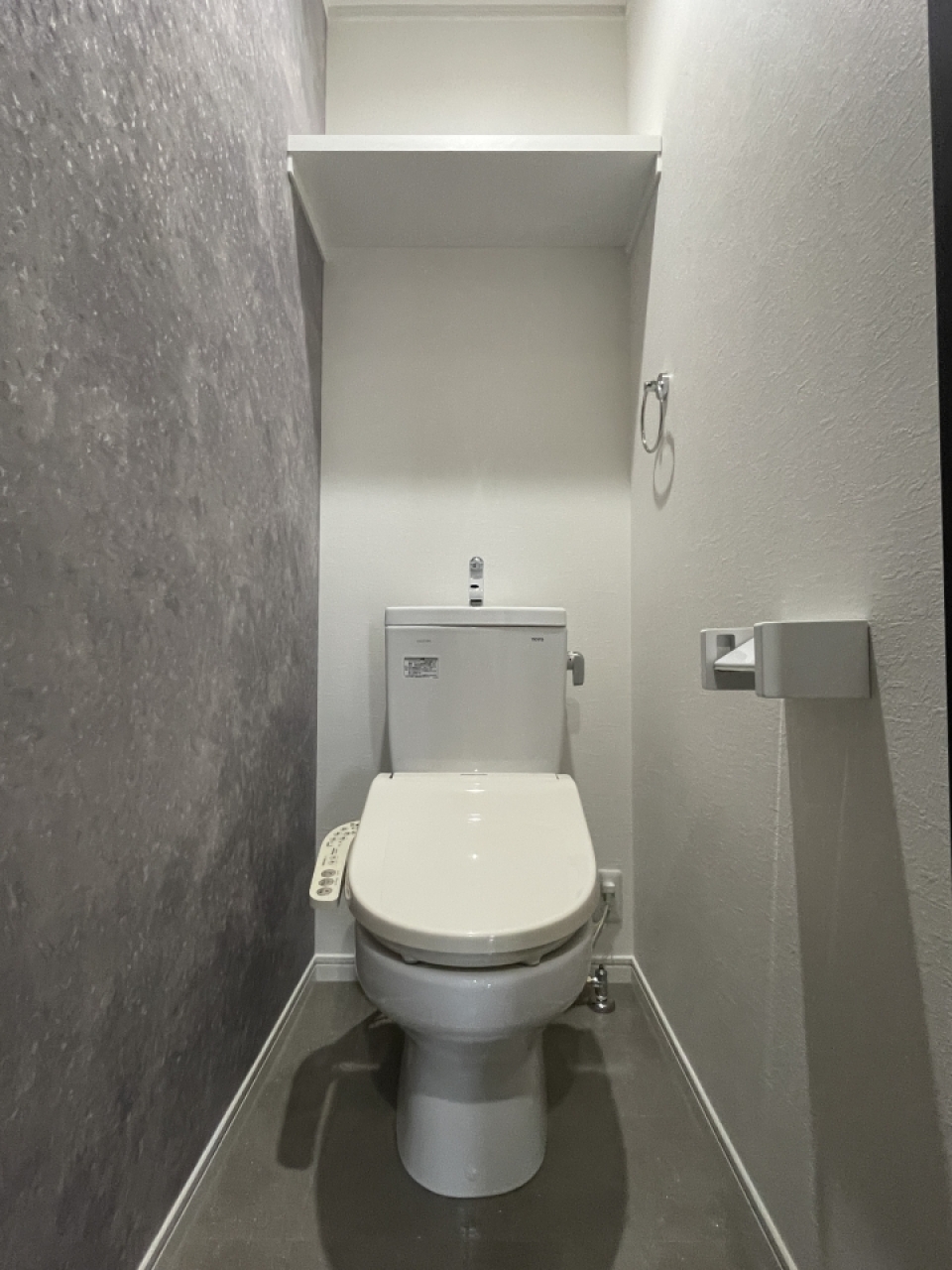 2F トイレ
