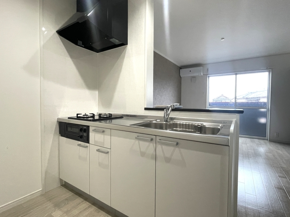 充分な広さのシンクには2口コンロ設置済み♪