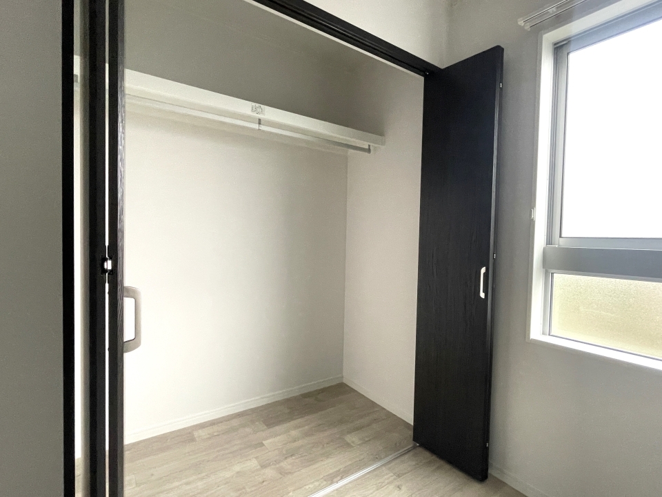 クローゼット内部