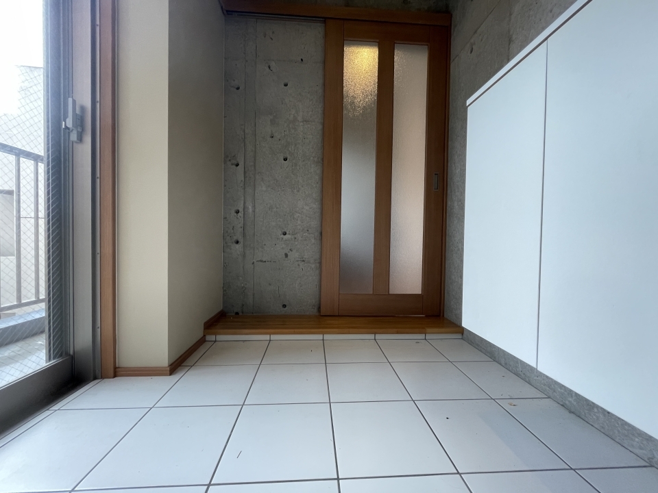 広々とした玄関