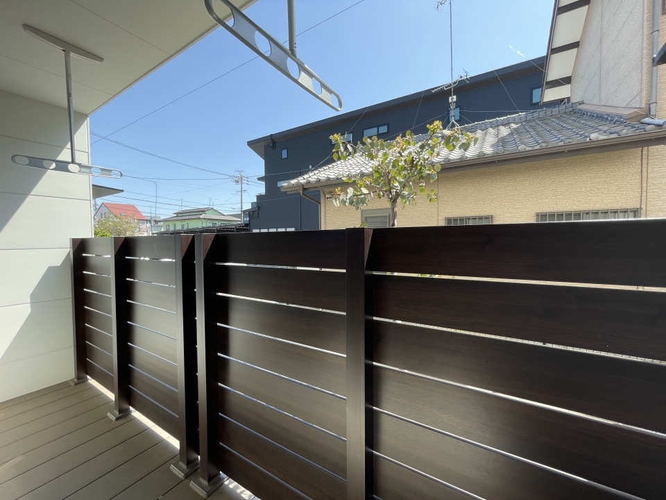 ウッドデッキがついてます。