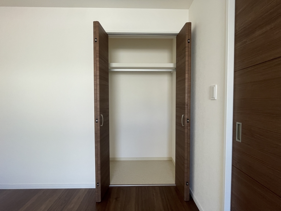 クローゼットもありますよ