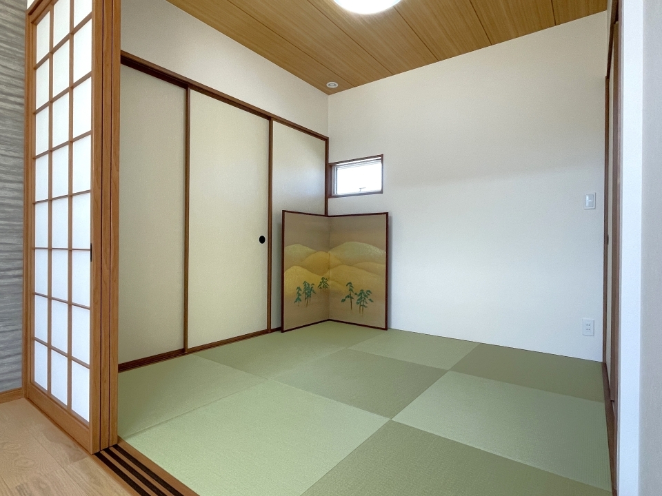 和室。畳でゴロゴロしたい！