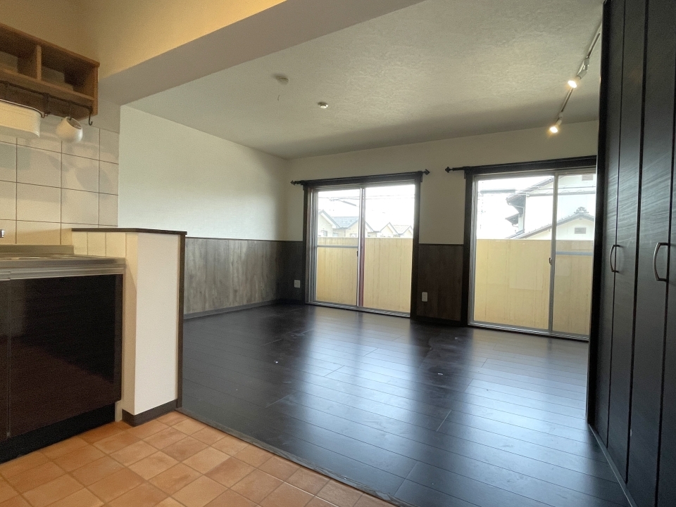 窓が2つあるので開放感があり、窮屈さを感じません