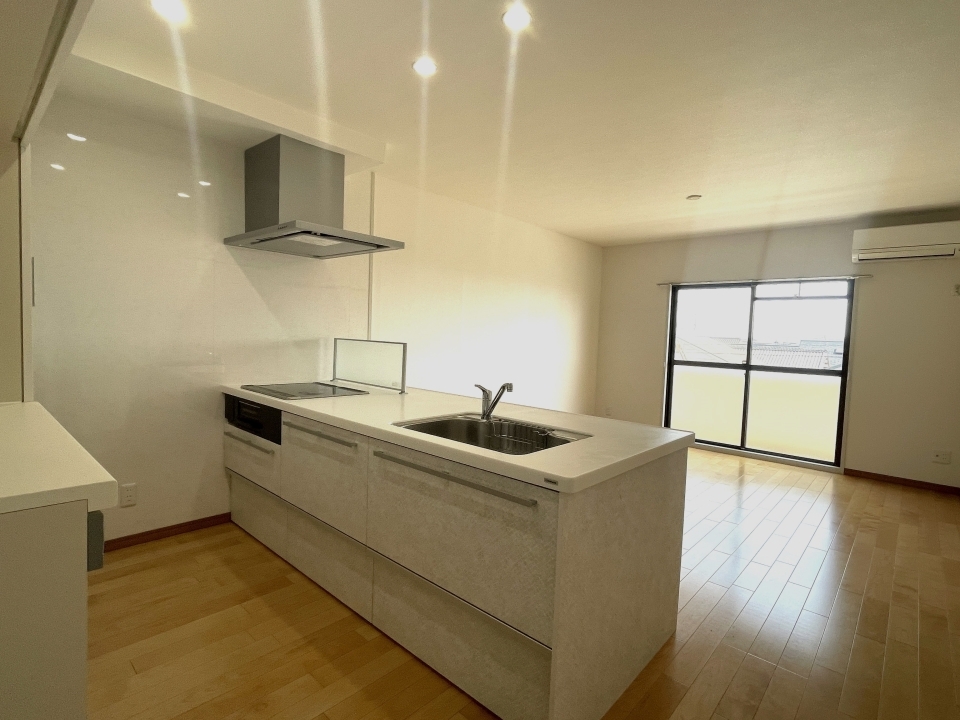 キッチンからLDKが見渡せます♪