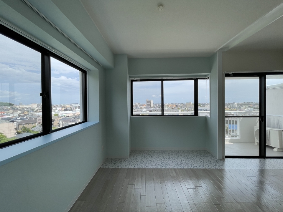 この窓からの眺望には感動を覚えます。