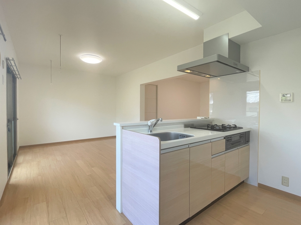 統一感のある木目調のキッチン