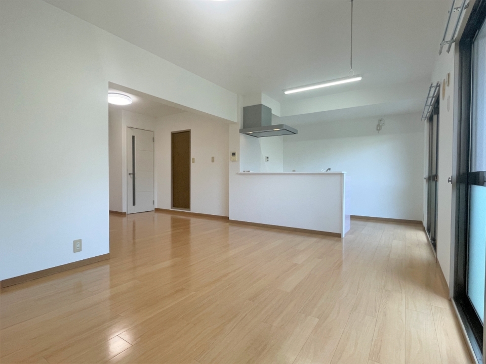 変わった形のLDKです