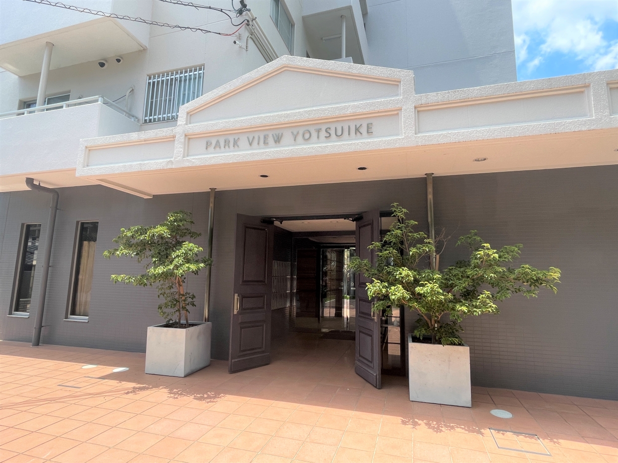 マンションエントランス入口