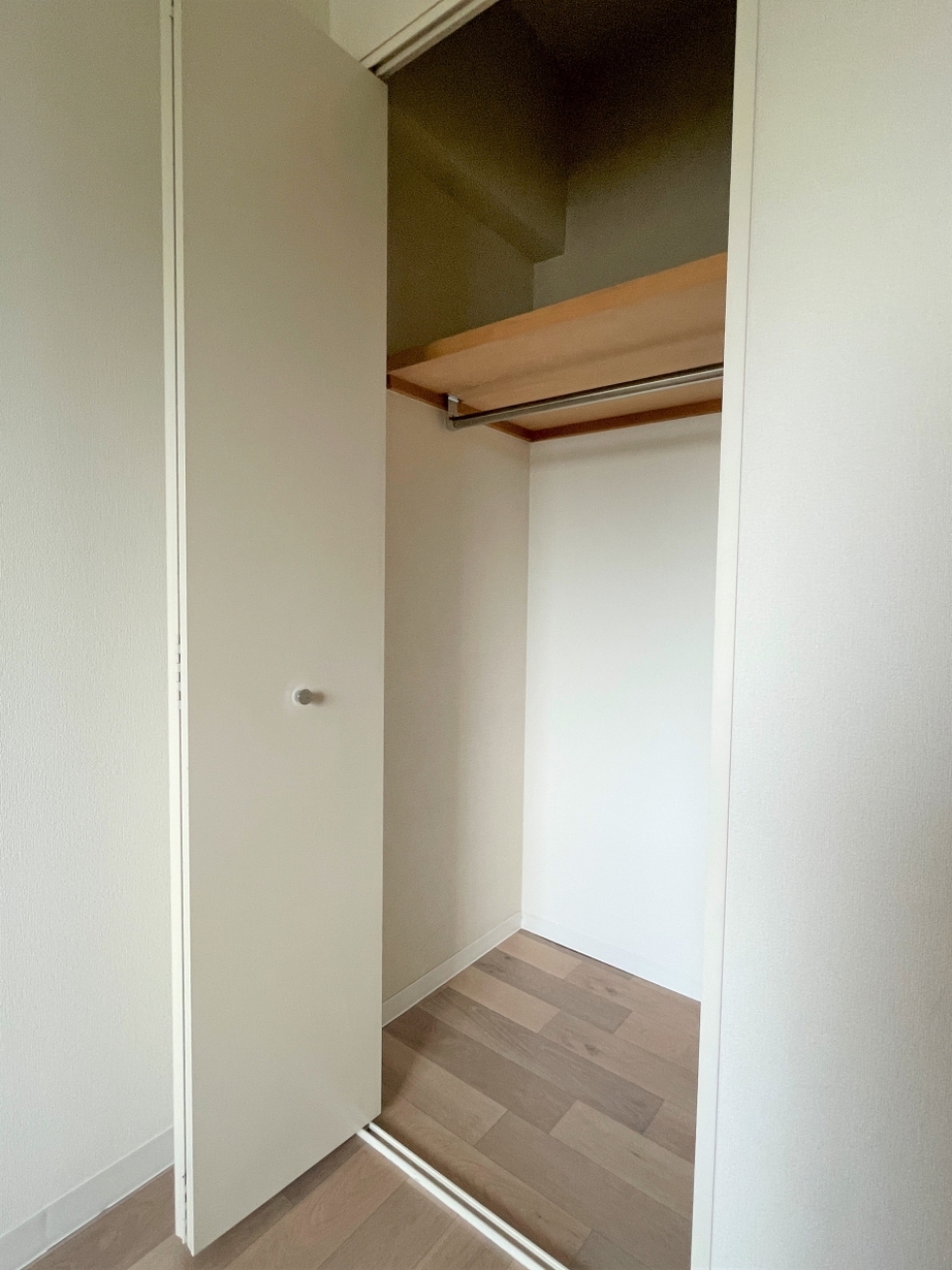 なんと全洋室に収納完備！うれしいです！