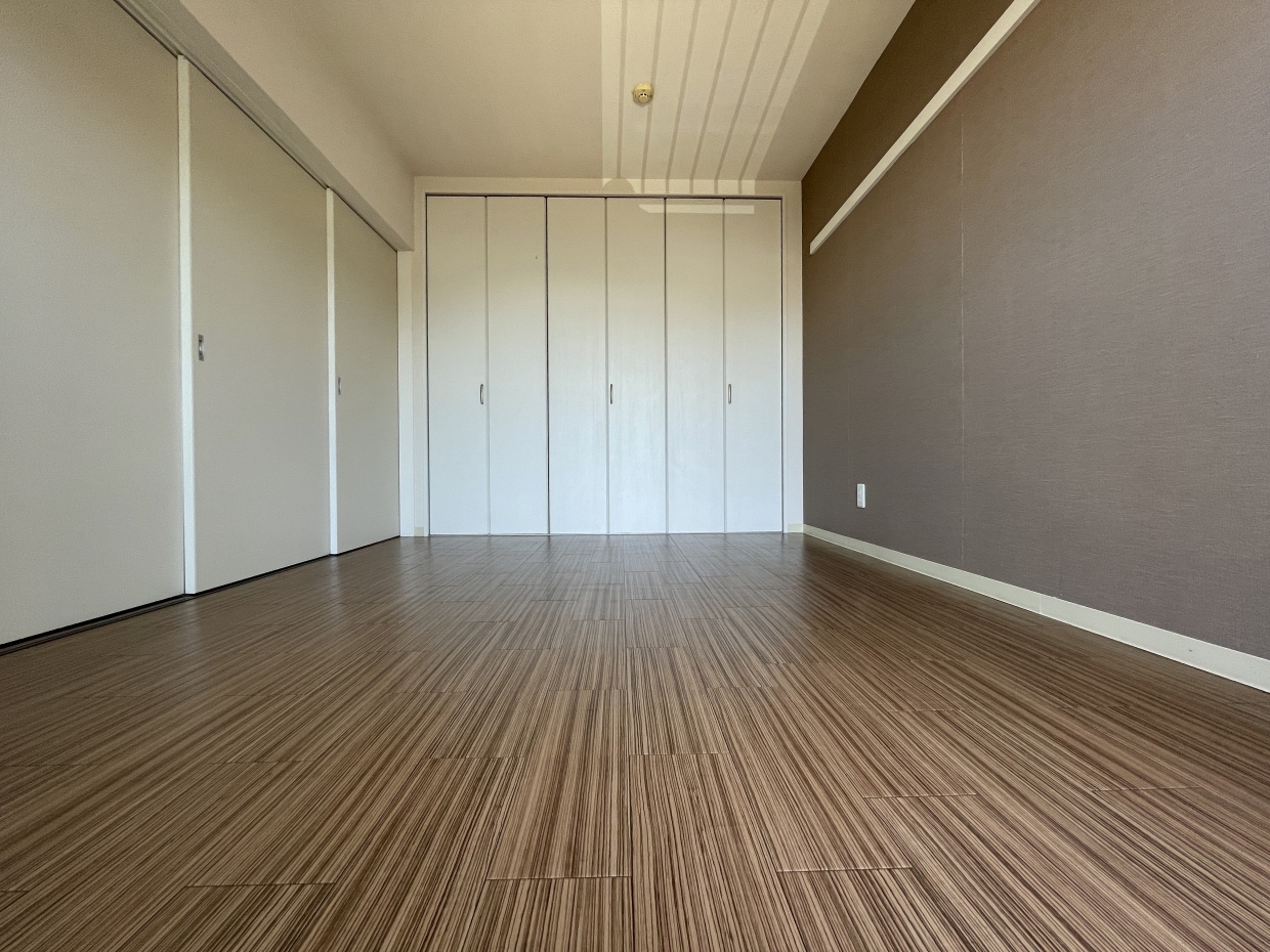 間仕切りを開放すれば、リビングと繋る広いLDKにもなります。