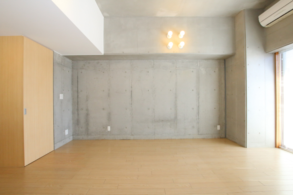 ウッド感とコンクリ感、、、良き。