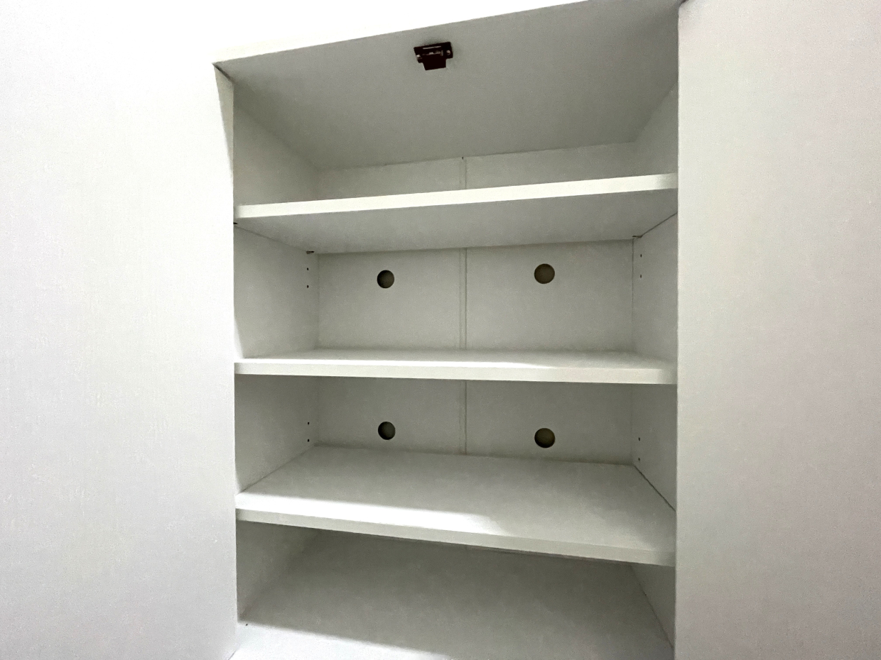 シューズボックスは少し小さ目です。