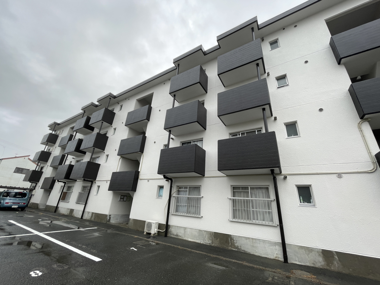 外観。お部屋は三階になります。