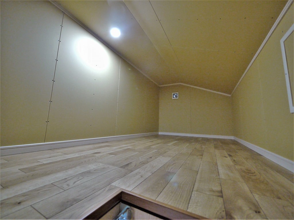 屋根裏は秘密基地！