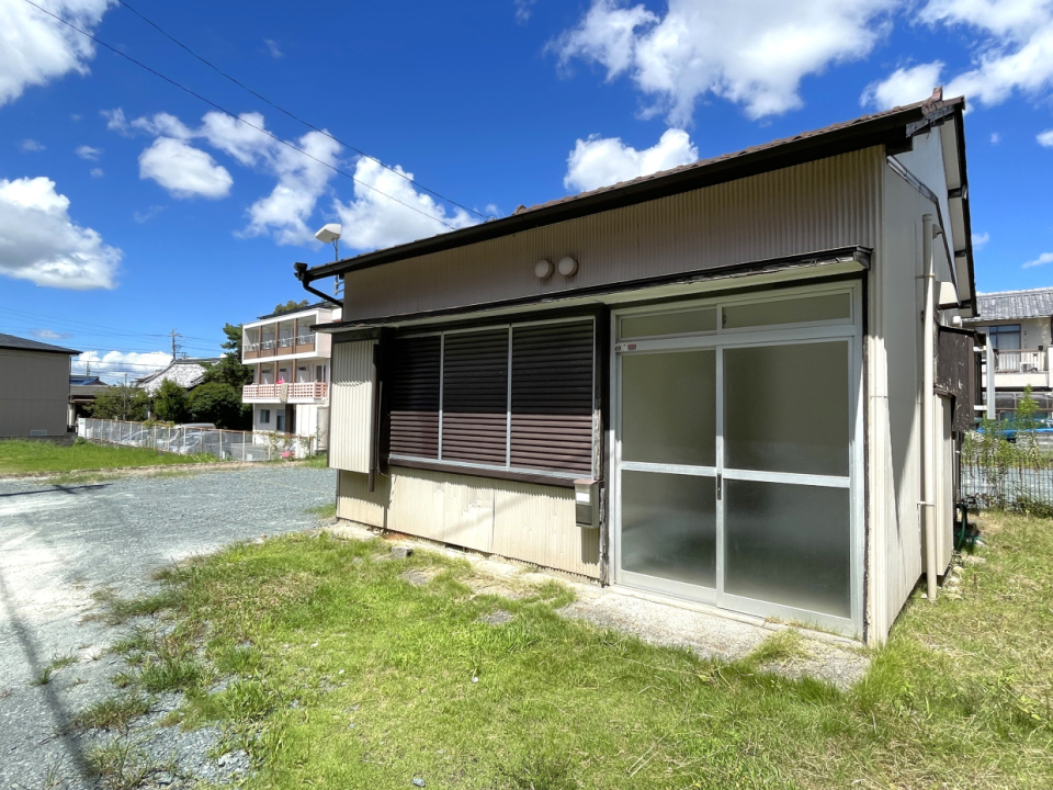 建物外観。のびのび暮らせる戸建です