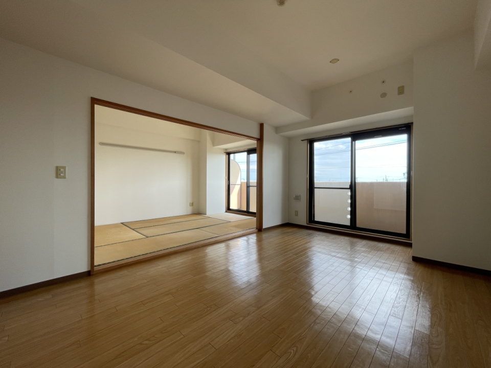 13.2帖のLDKは隣の和室と繋げることも！