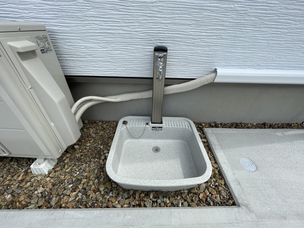 外にも水栓があります