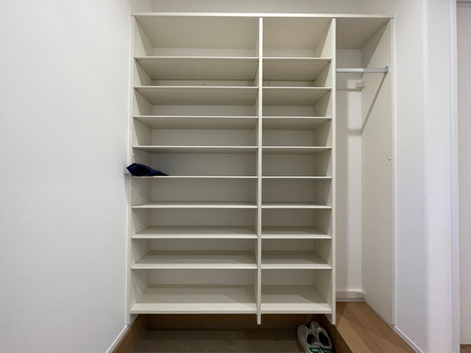 シューズクローゼットは見せるタイプ