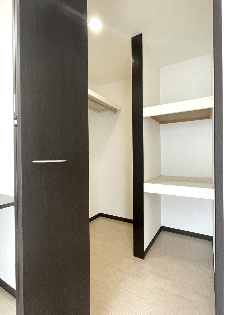 LDKにはウォークインクローゼットまであります