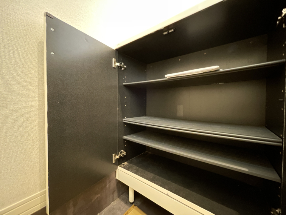 シューズボックス