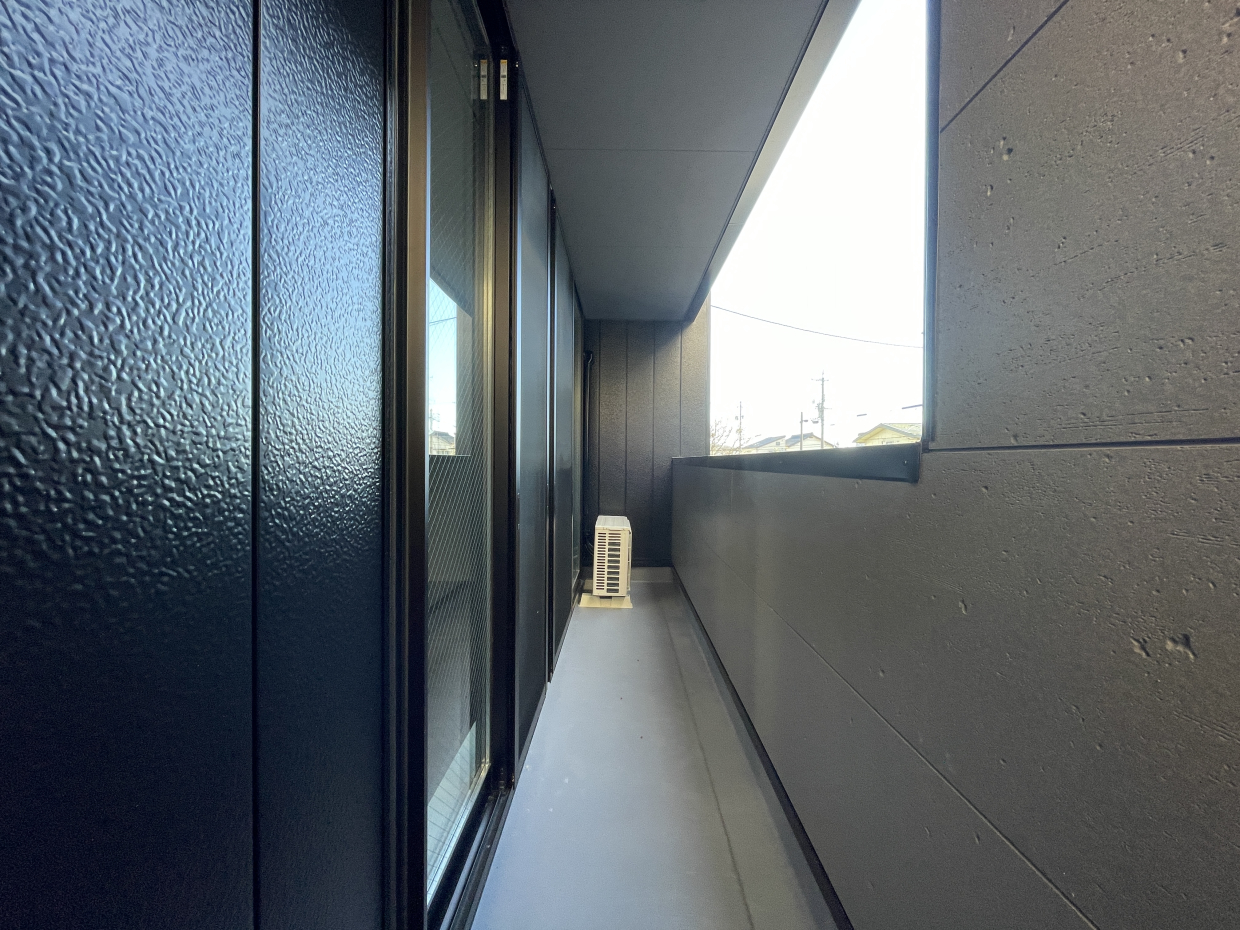 バルコニーも広いです。