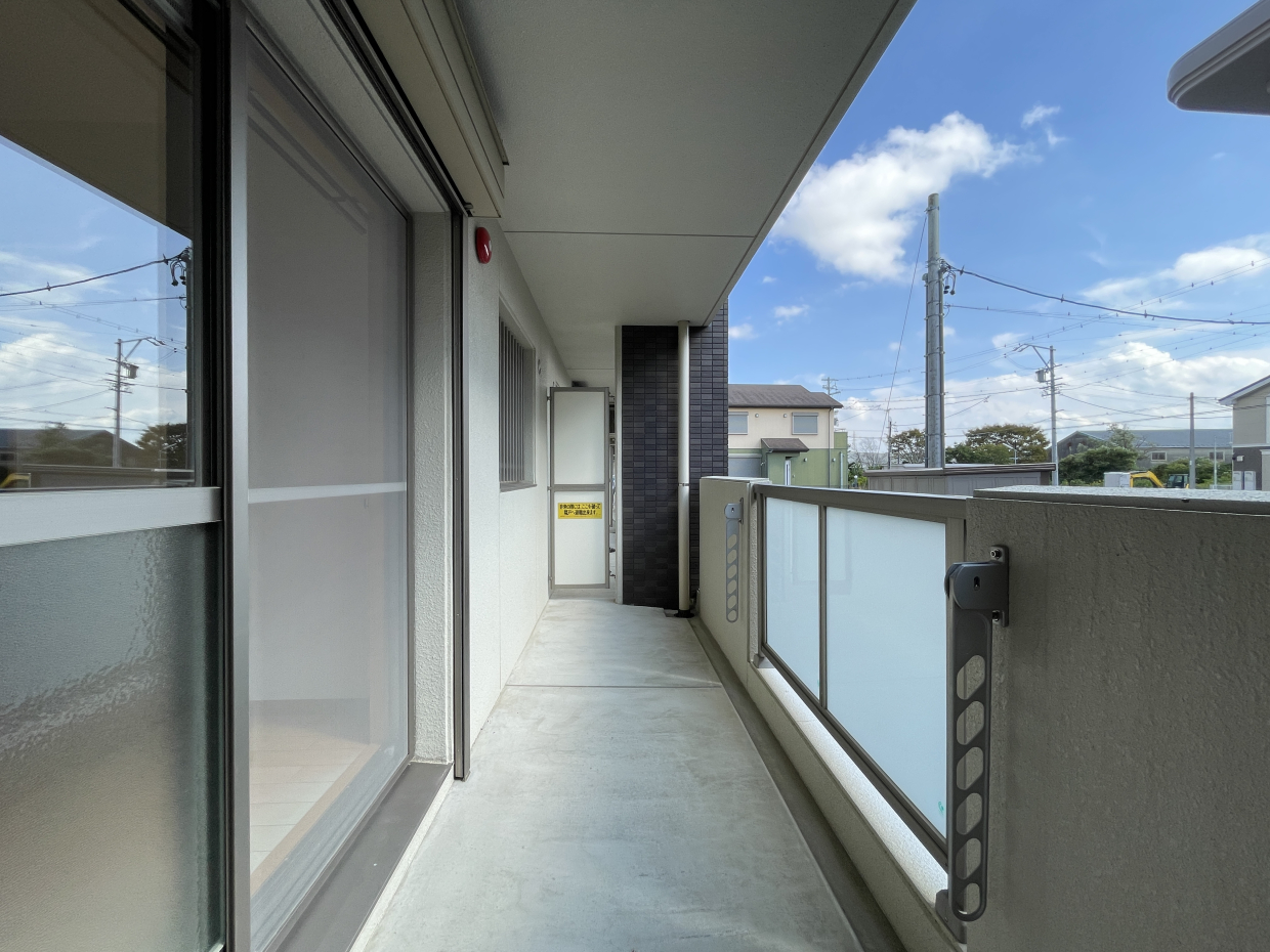 ベランダは日当たり良好